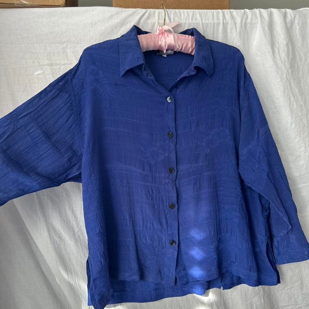 Chicos blue silk hawaiian shirt